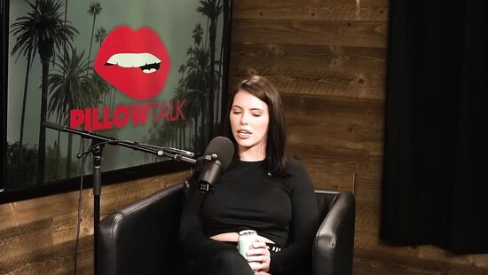 Подкаст "Pillow Talk": Адриана Чечик