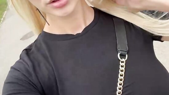 Кто со мной на прогулку?