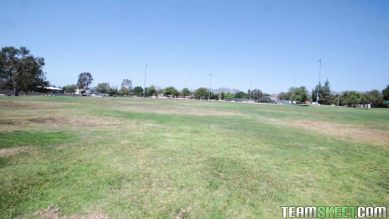 Пикапнул в парке красивую спортсменку и трахнул тёлку на халяву