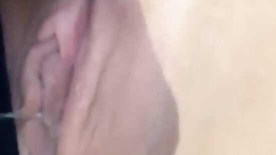 Знакомая шалит)