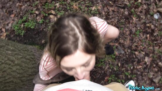 Русская обожает секс на природе при дневном свете