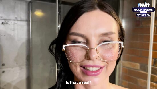 У нас есть выпить и пара часов до прихода отца