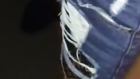 Бухая жена соседа  сосет у подъезде. Измена