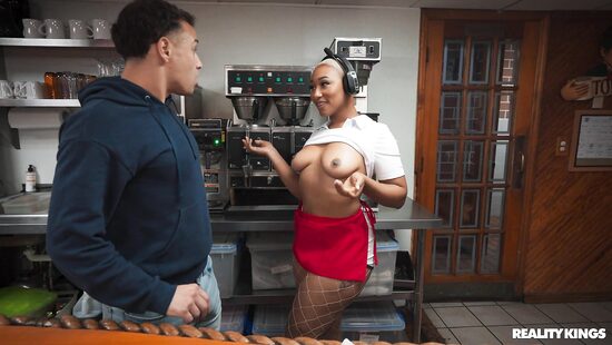 Ваш аппетит - в наших кисках