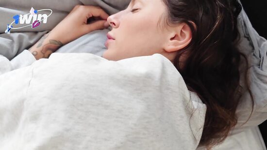 Что взять с бати куколда? Мачеху!