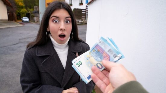 Никогда столько денег не видела!