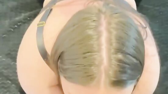 Сосёт божественно