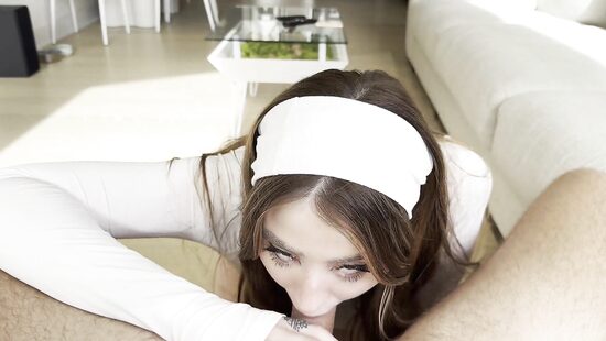 Друг так членом не владеет