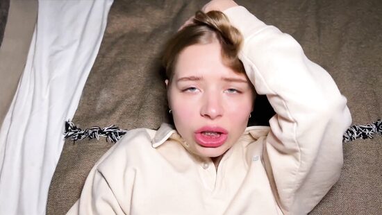 Почему бургер без соуса, дебилоид?