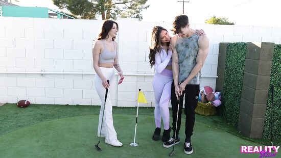 Да начнутся игры: Первый тайм-аут