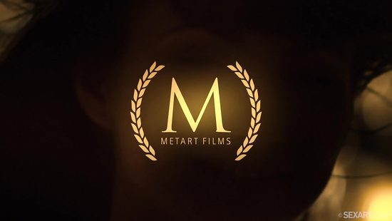 Взаимная мастурбация окончилась диким сексом горячей парочки на камеру