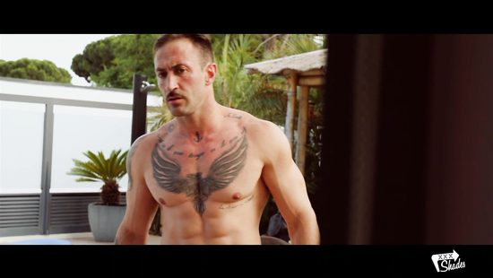 Новый садовник обманом развёл на секс шикарную хозяйку латинку