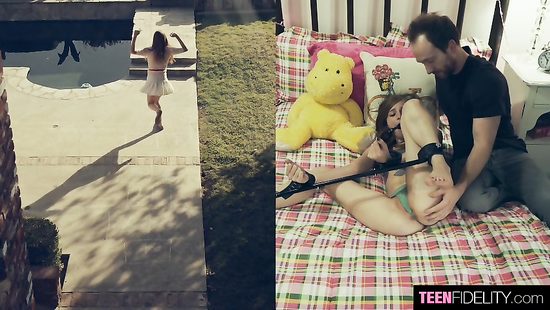 Немолодой самец жёстко отодрал развратную молоденькую соседку