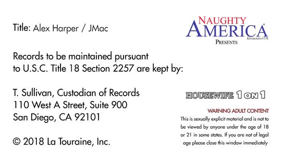 Игривая жена нарядилась похотливой служанкой и соблазнила родного мужа