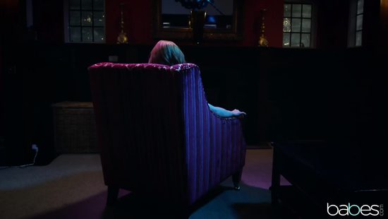 Импотент разрешает жене трахаться с негром в его присутствии