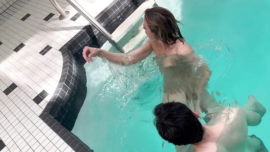 Покупаться и потрахаться