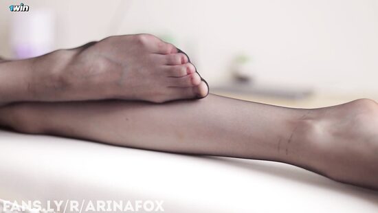 Успех зависит от женских ножек