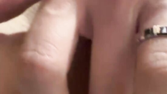 Киска жены крупным планом