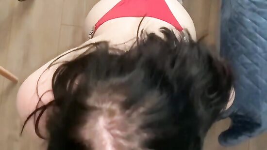 Моя лучшая подруга,делает мальчику хорошо.