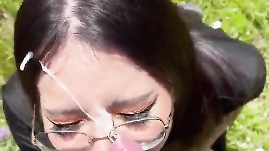 Дал в ротик милашке с сайта