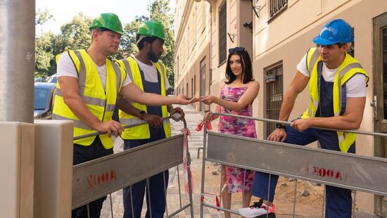 Идут дорожные работы (нахер)