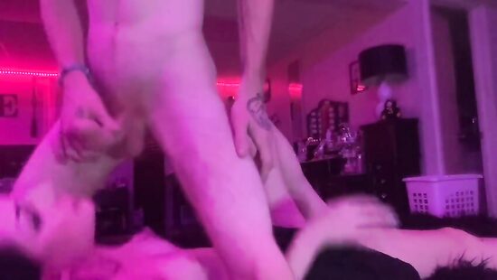 Меня ебут в ротик