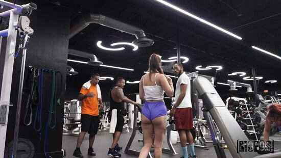 Приседания на член