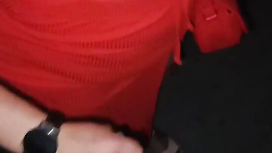 Отсосала подписчику в подъезде