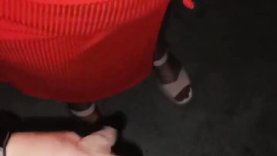 Отсосала подписчику в подъезде