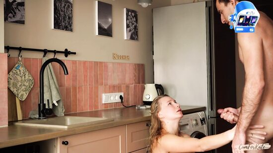 Яйца шкварчат не на плите