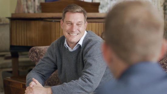 Познакомился с предками подруги и случайно чпокнул будущую тёщу в анал