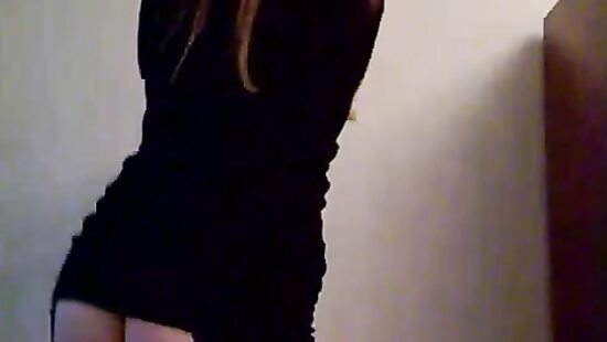 Стриптиз дома