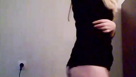 Стриптиз дома