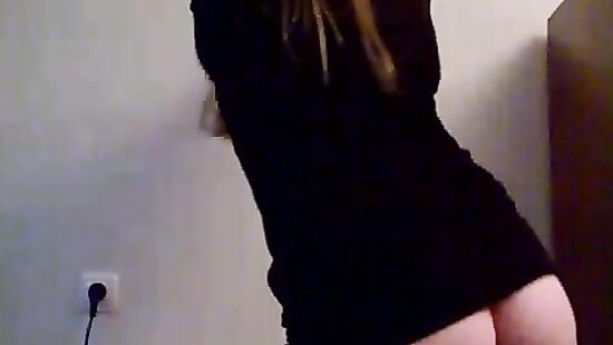 Стриптиз дома