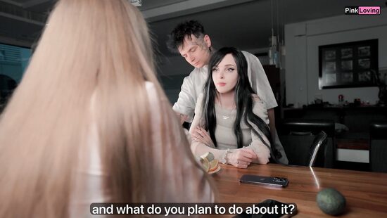 Трахни подругу, пока она не видит