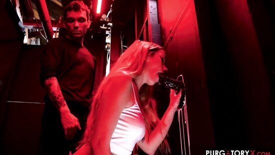 В секс-шопе возможно всё