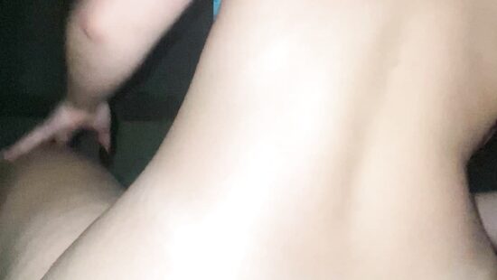 Обожает прыгать