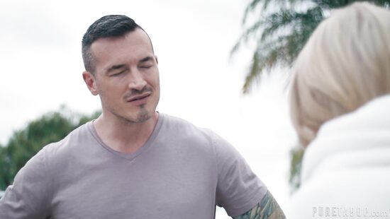 Обнаженное и необычное наказание