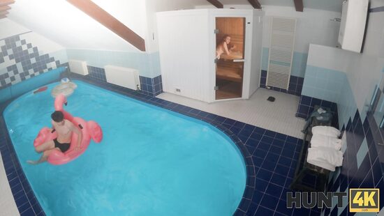 Холод собачий, да и возбужденье сучье