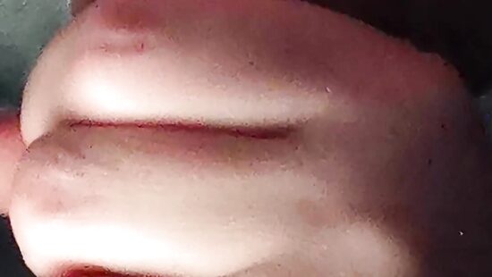 Посасывает