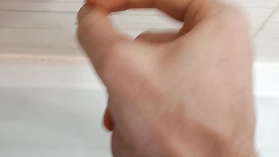 Снова в ванной)