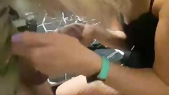 Катя М сосет