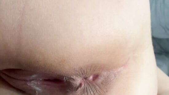 Дрочу жене на жопу