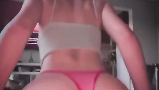 А чё ноги задрожали?