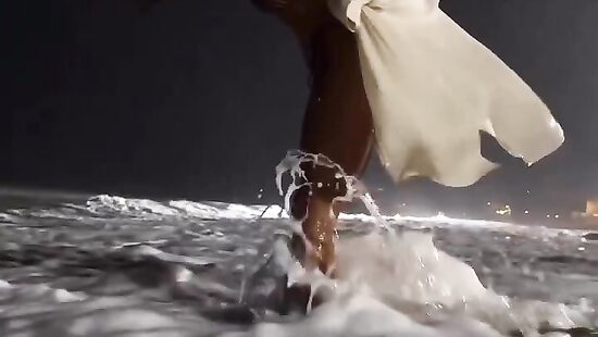 На таких батутах и в море не утонуть