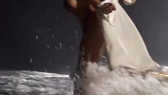 На таких батутах и в море не утонуть