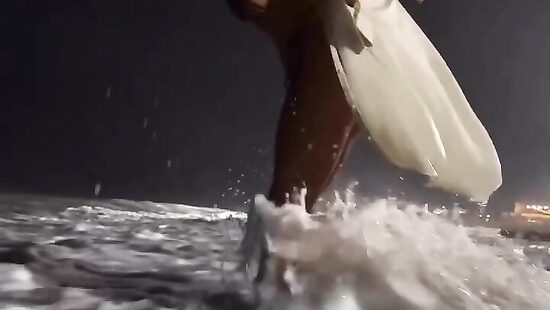 На таких батутах и в море не утонуть