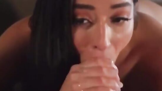 Руки делают, а член кончает