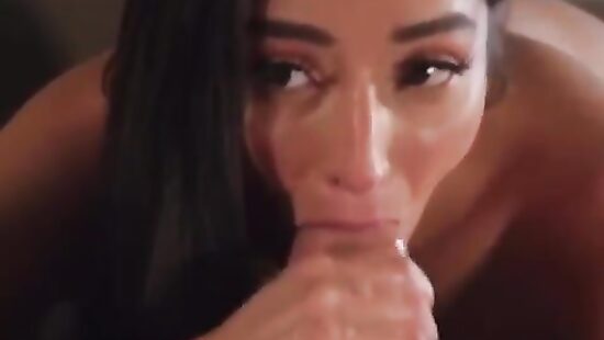 Руки делают, а член кончает