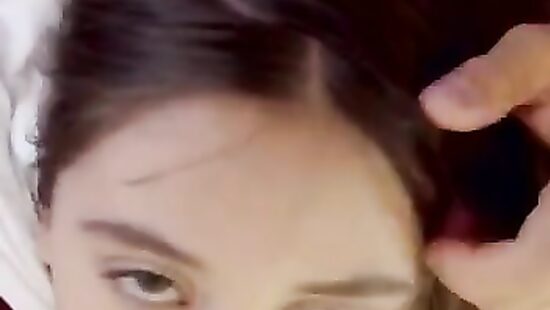 Кто-то жарит, кто-то масла подливает